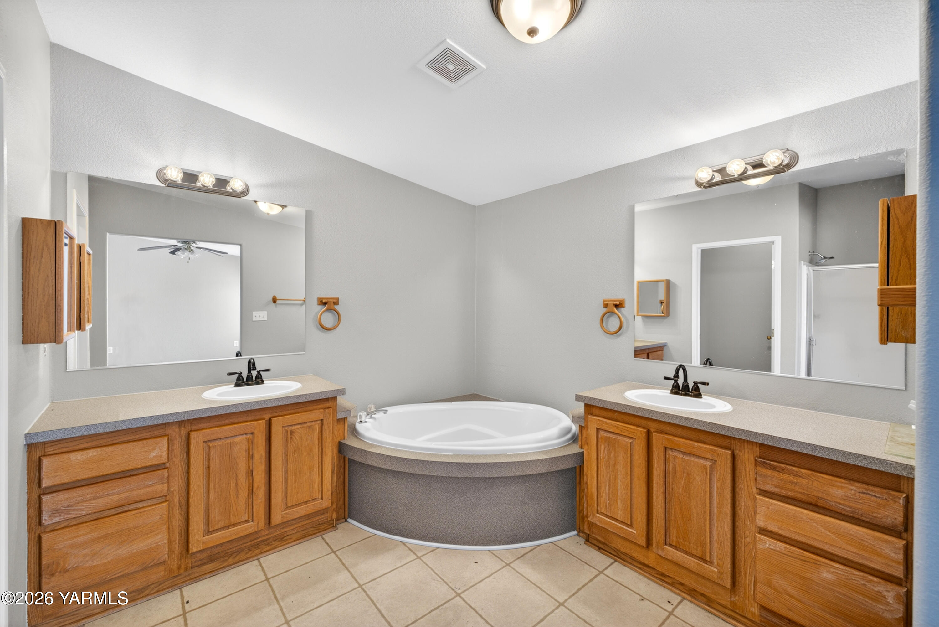 16802 1585th Street Southwest Prosser, WA 99350 - Photo 31 of 65 029_4T3A6013