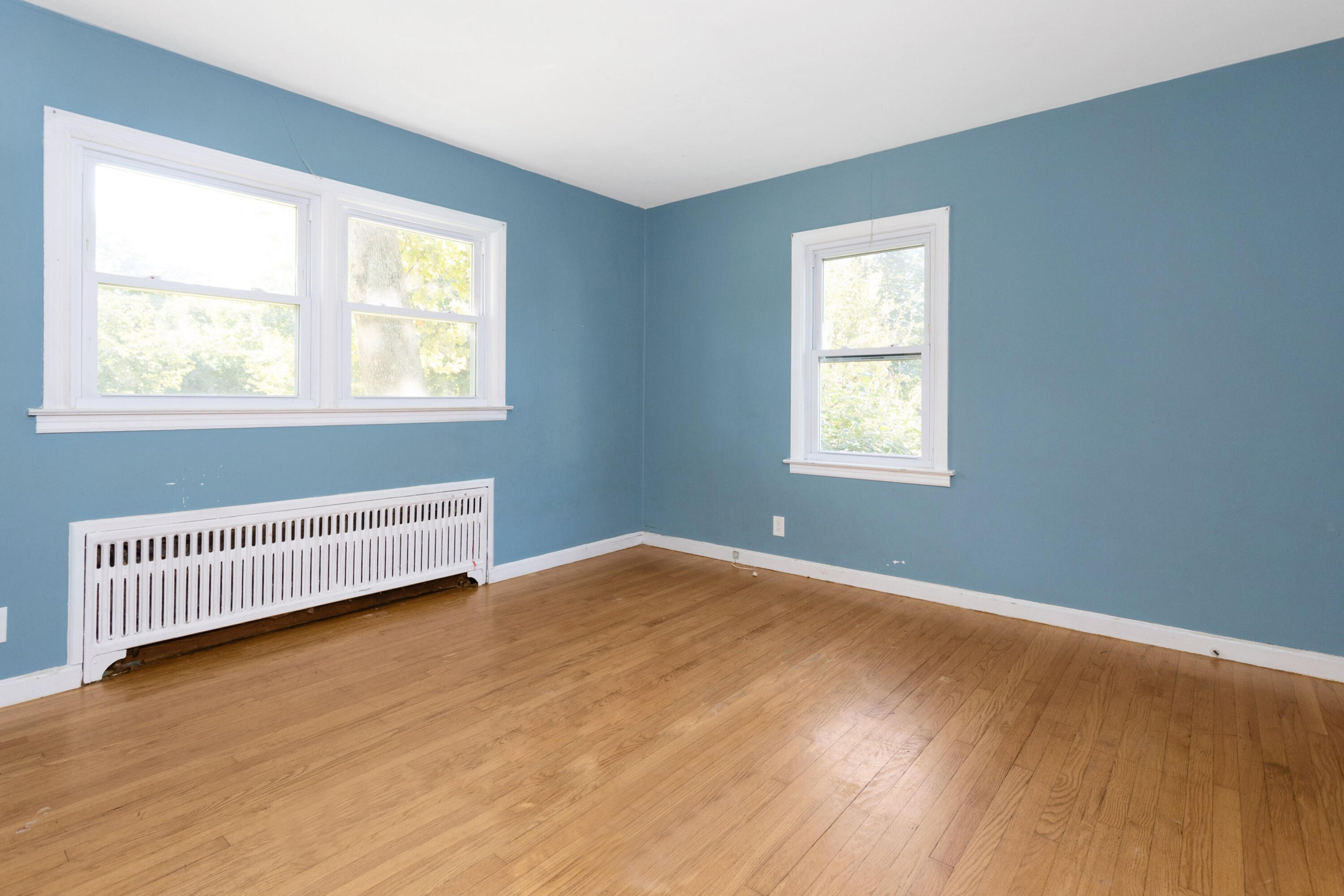 18 Ledge Road Darien, CT 06820 - Photo 13 of 16 a view of an empty room with a window