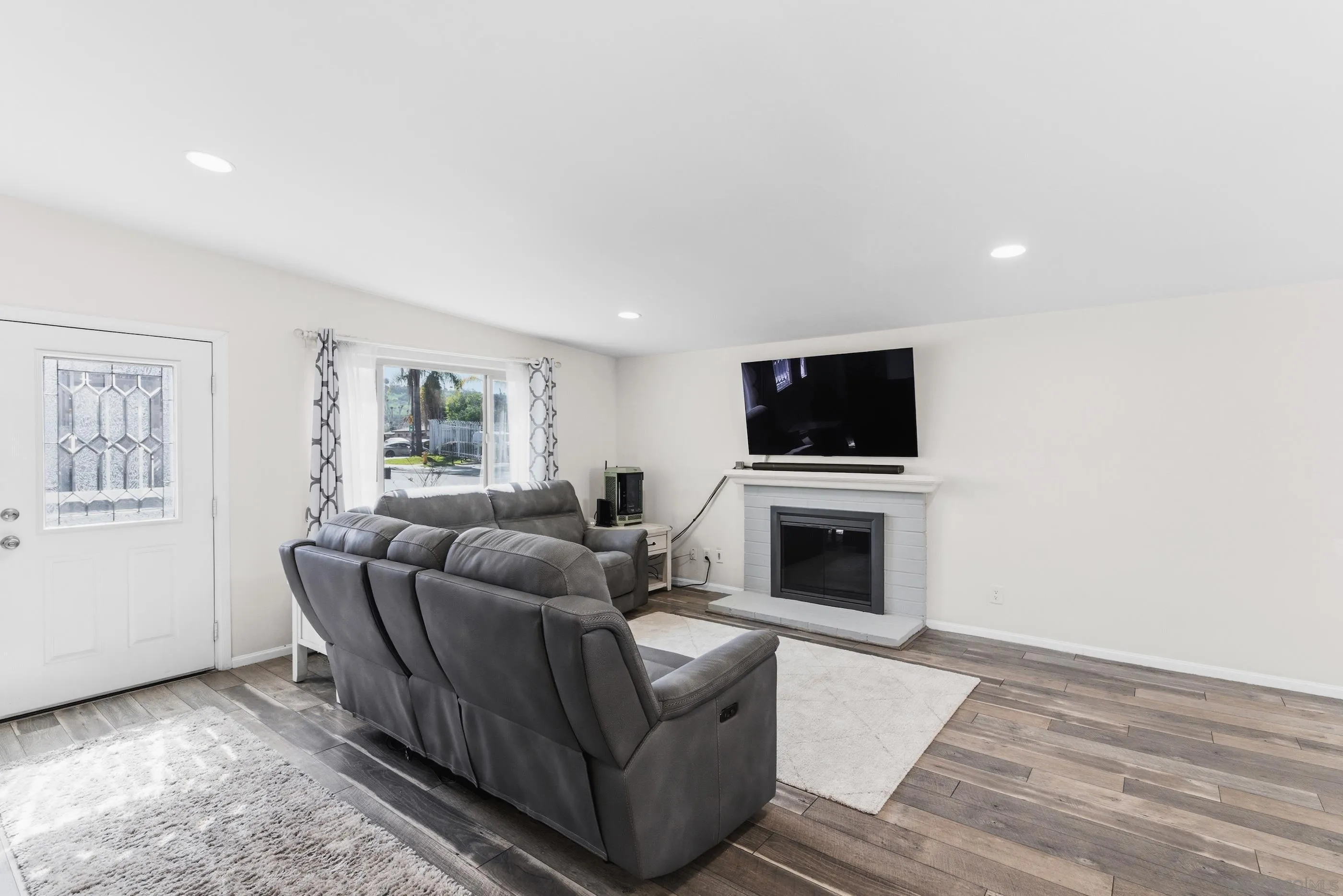 8619 Hacienda Road Santee, CA 92071 - Photo 15 of 39