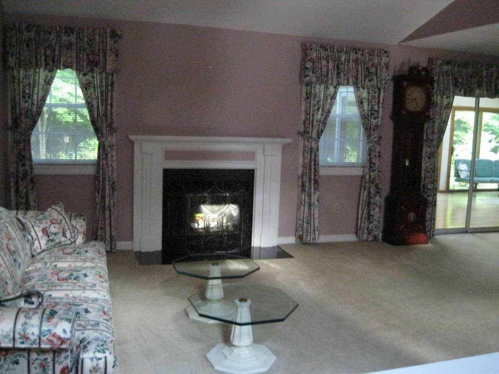 18 Autumn Road Medway, MA 02053 - Photo 8 of 22 Gallery Image 8