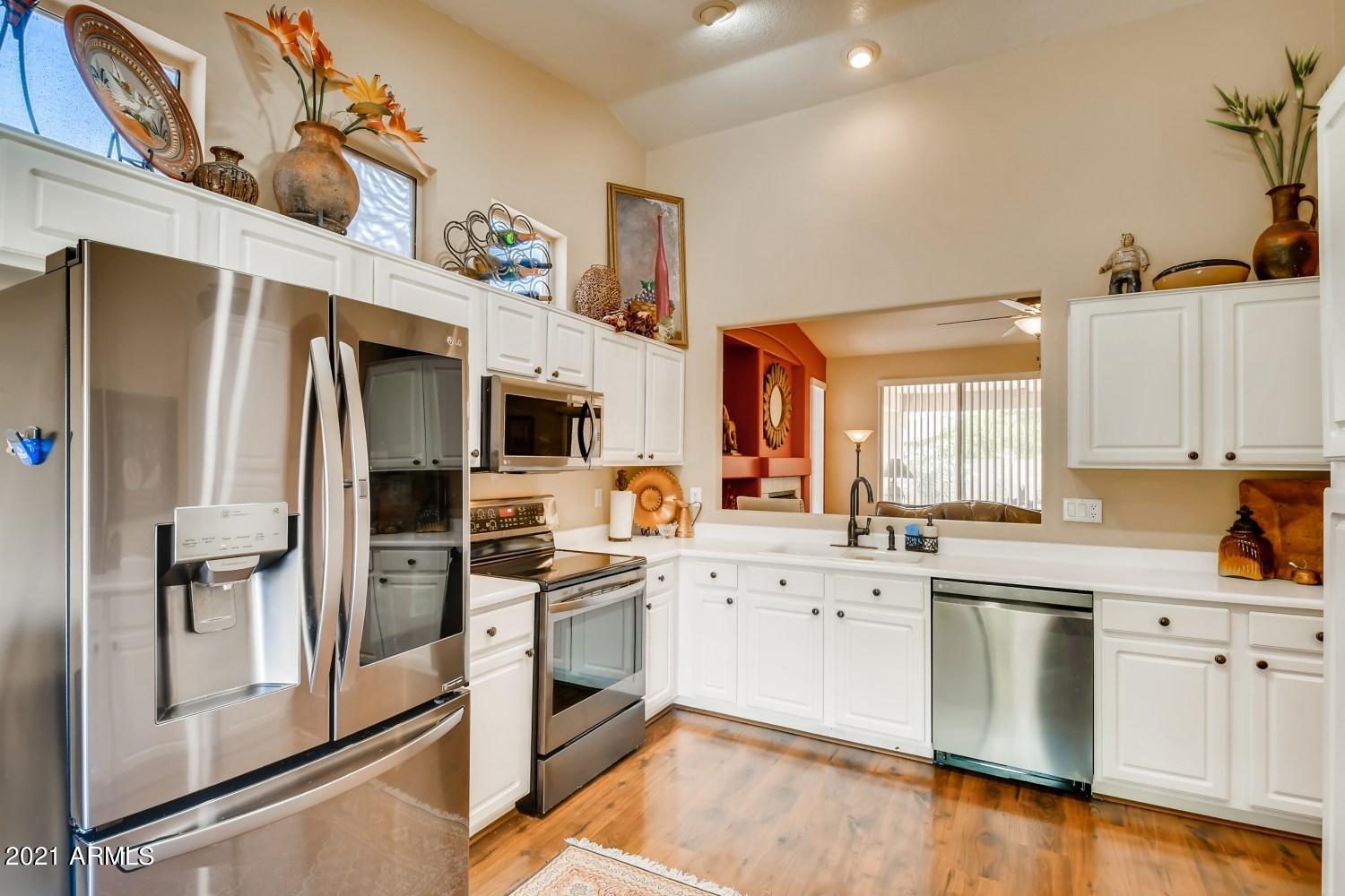4349 East Walnut Road Gilbert, AZ 85298 - Photo 12 of 28 Stainless steel appliances