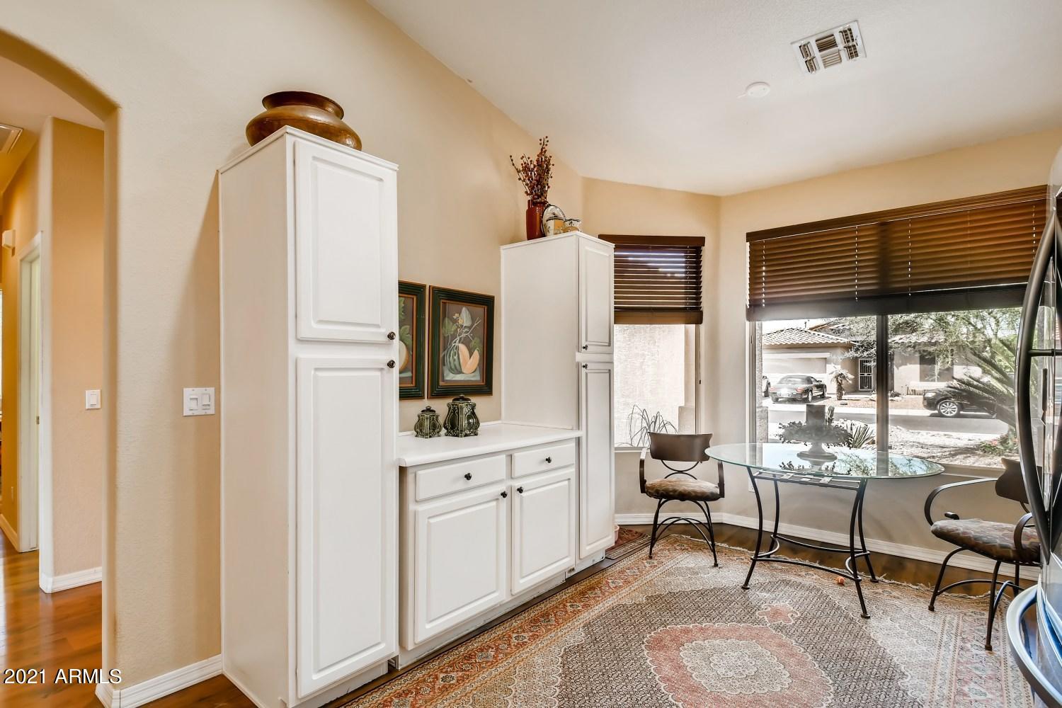 4349 East Walnut Road Gilbert, AZ 85298 - Photo 10 of 28 Coffee bar and eat in kitchen