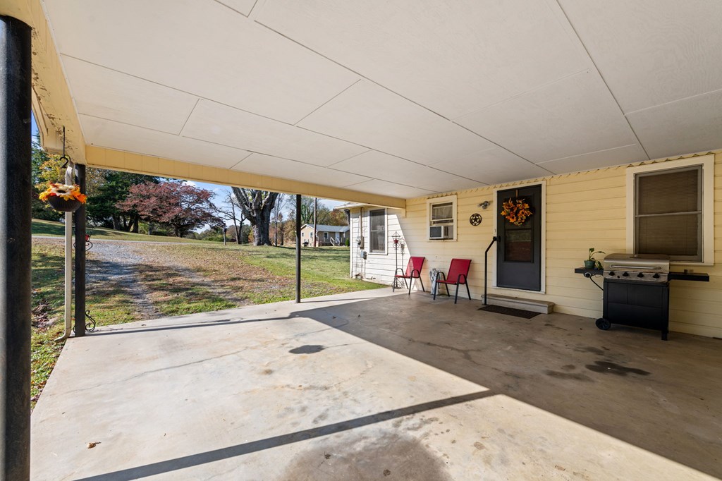 121 Orchard Boulevard Blue Ridge, GA 30513 - Photo 33 of 47 Gallery Image 33