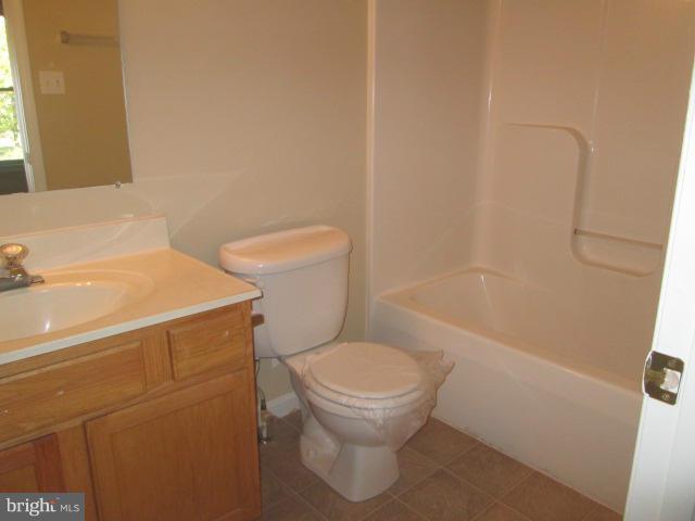 148 Harvard Road Hagerstown, MD 21742 - Photo 19 of 29 Bath (Master)