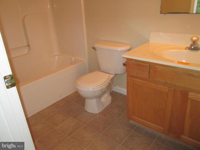 148 Harvard Road Hagerstown, MD 21742 - Photo 29 of 29 Bath (Master)