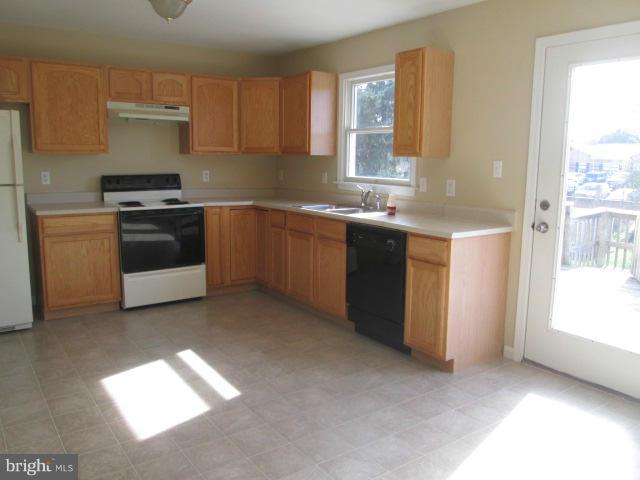 148 Harvard Road Hagerstown, MD 21742 - Photo 6 of 29 Kitchen