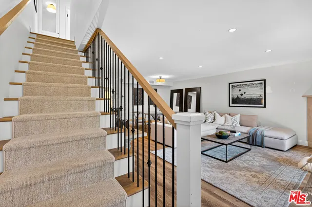 a view of entryway and hall