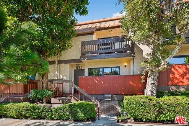 a view of a door and an outdoor space