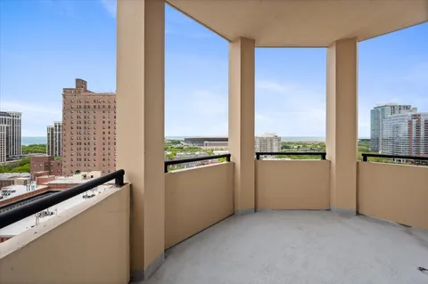 $395,000 | 1464 South Michigan Avenue, Unit 1401, Chicago, IL 60605