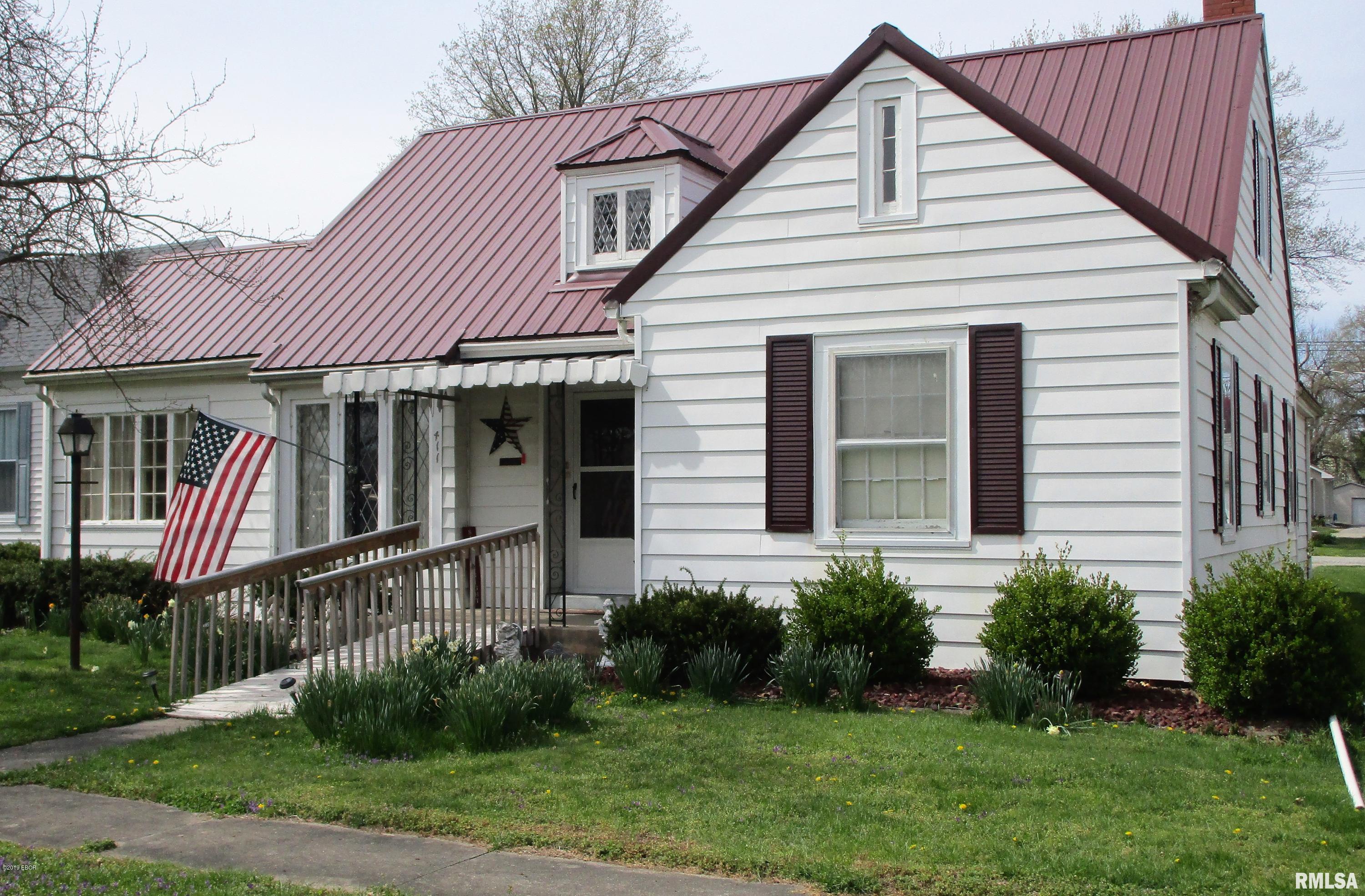 411 East 4th Street Flora, IL 62839 - Photo 1 of 50 Gallery Image 1
