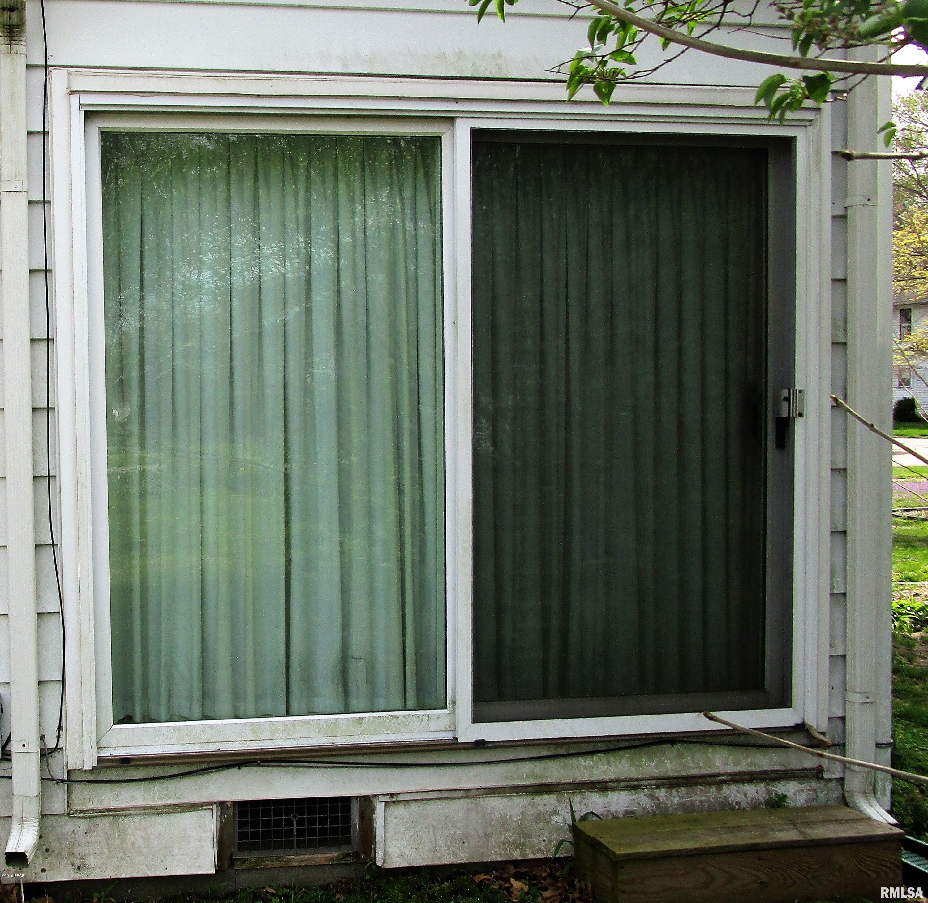 411 East 4th Street Flora, IL 62839 - Photo 13 of 50 Gallery Image 13