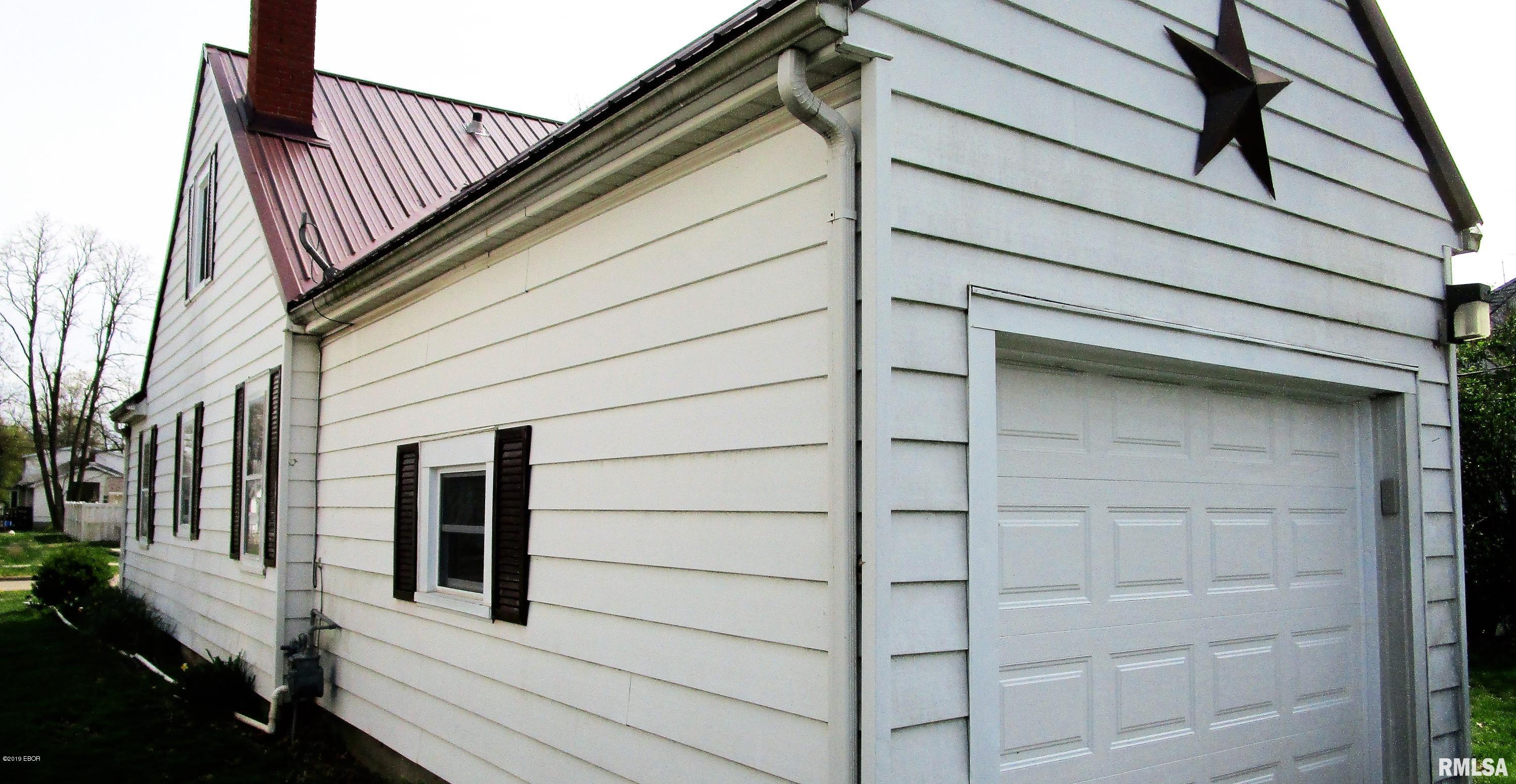 411 East 4th Street Flora, IL 62839 - Photo 10 of 50 Gallery Image 10