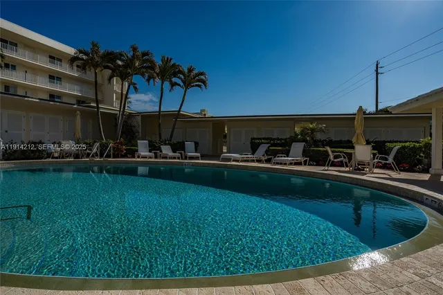 $7,500 | 350 South Beach Road, Unit 204, Tequesta, FL 33469