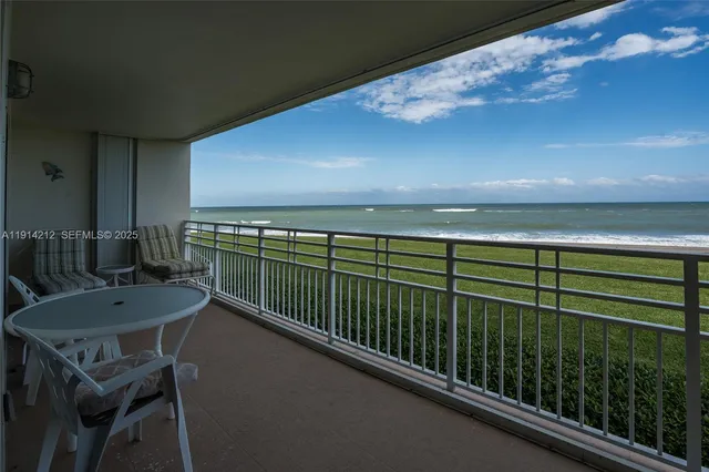 $7,500 | 350 South Beach Road, Unit 204, Tequesta, FL 33469