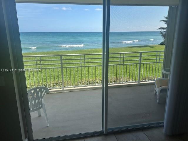 350 South Beach Road, Unit 204 Tequesta, FL 33469 - Photo 36 of 38
