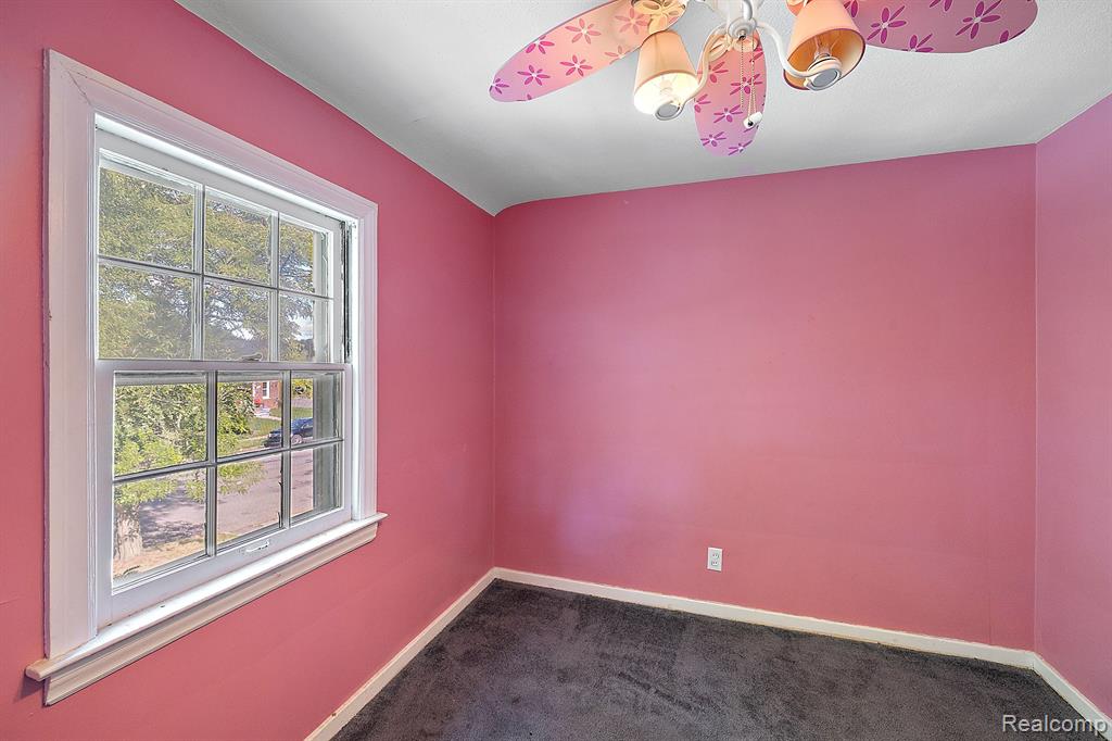 10706 Nottingham Road Detroit, MI 48224 - Photo 31 of 48
