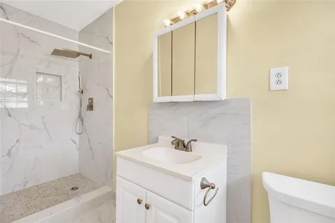 $1,900 | 2338 Rockbridge Road Southwest, Stone Mountain, GA 30087