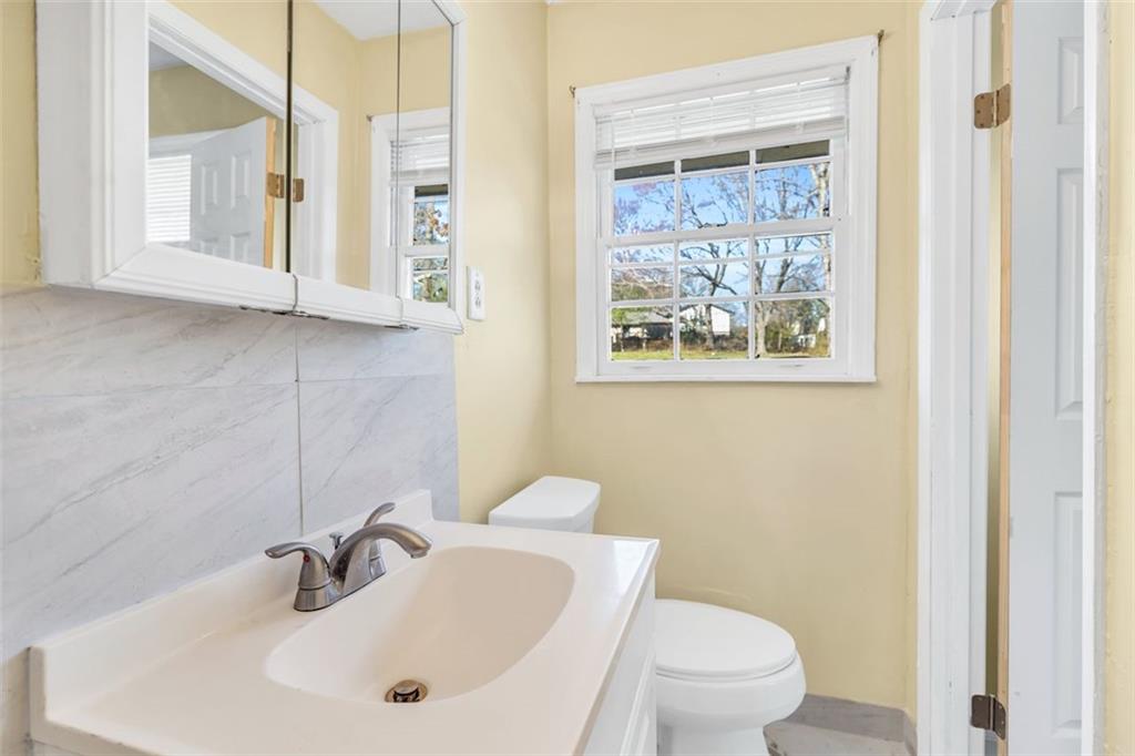 2338 Rockbridge Road Southwest Stone Mountain, GA 30087 - Photo 21 of 33