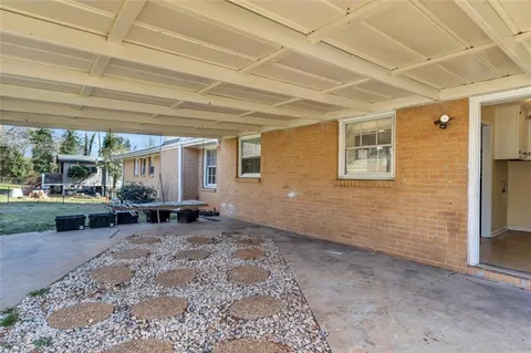 $1,900 | 2338 Rockbridge Road Southwest, Stone Mountain, GA 30087