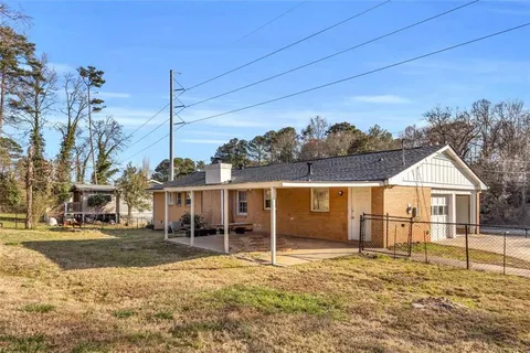 $1,900 | 2338 Rockbridge Road Southwest, Stone Mountain, GA 30087