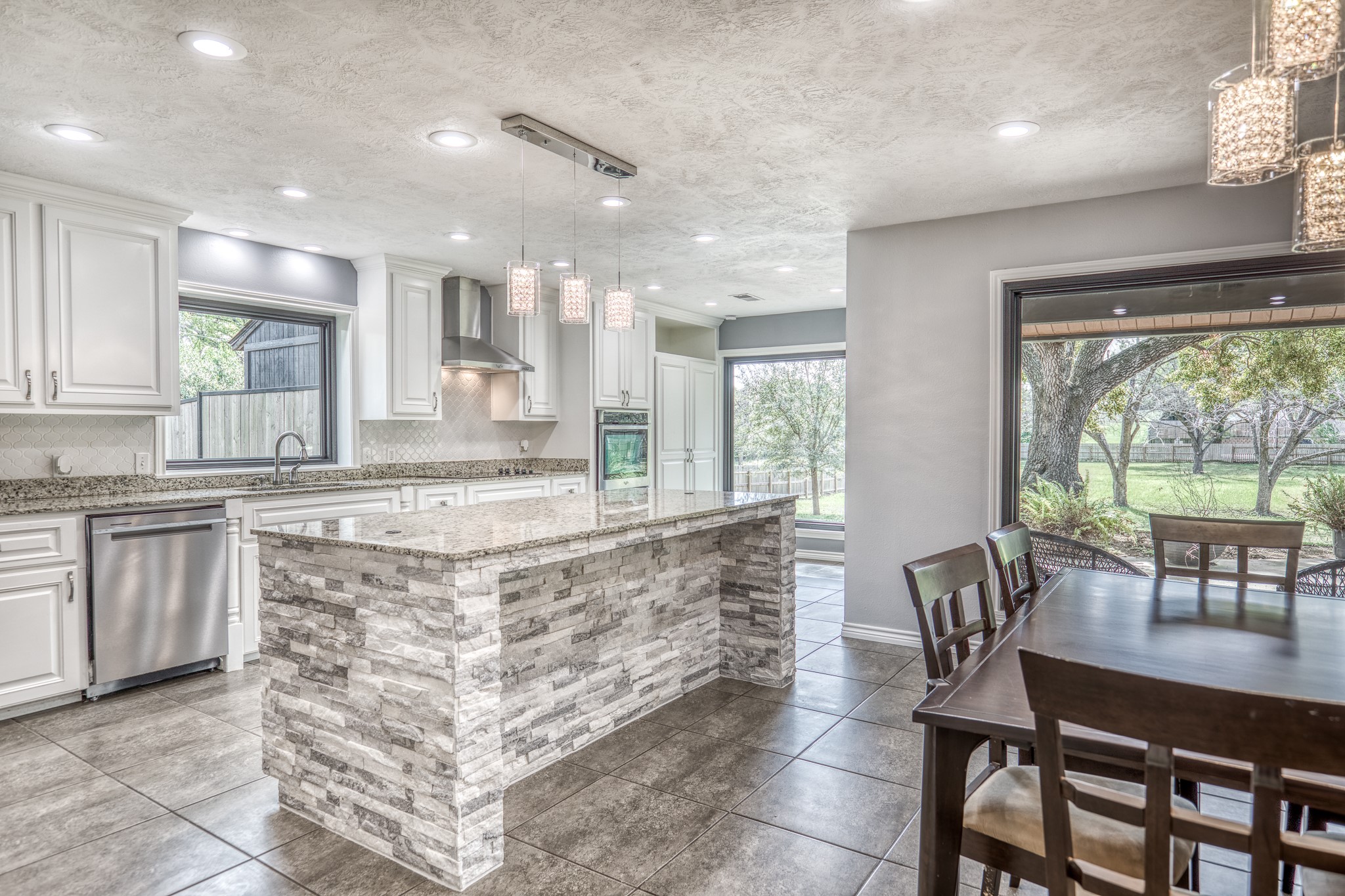 2414 East Rosedale Drive Brenham, TX 77833 - Photo 13 of 36