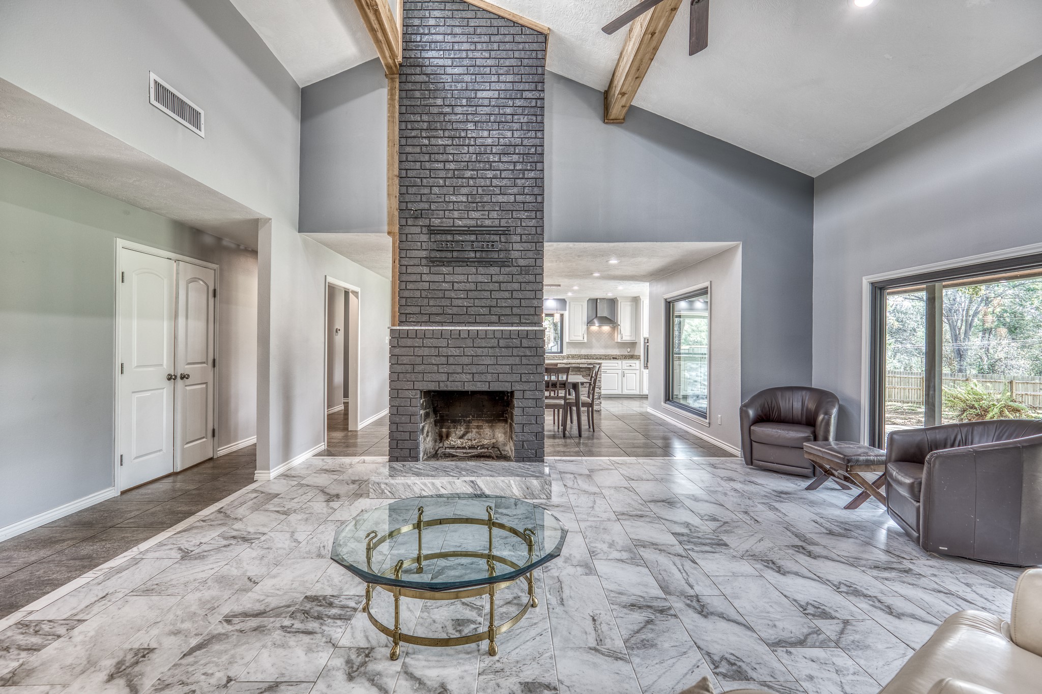 2414 East Rosedale Drive Brenham, TX 77833 - Photo 9 of 36