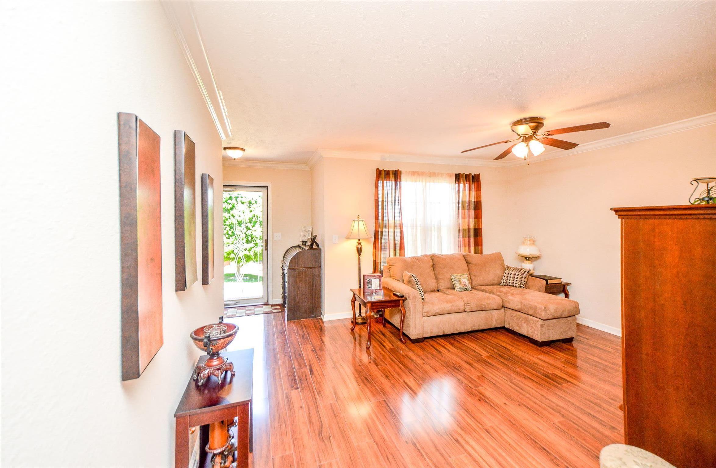 126 La View Road Hendersonville, TN 37075 - Photo 3 of 20 Gallery Image 3