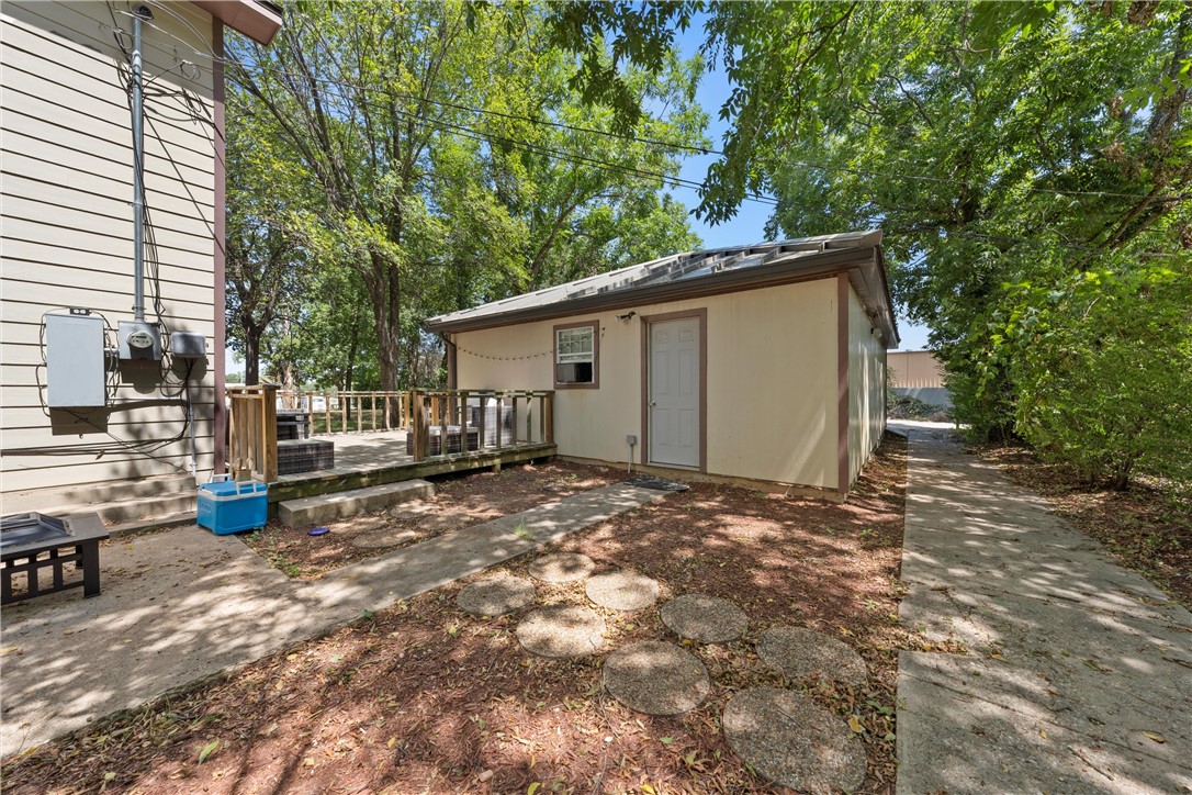 1209 New Dallas Highway Waco, TX 76705 - Photo 25 of 26