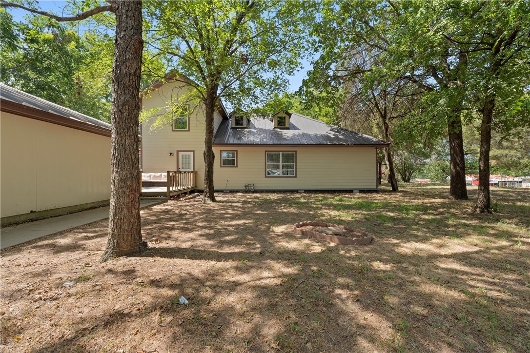 1209 New Dallas Highway Waco, TX 76705 - Photo 4 of 26