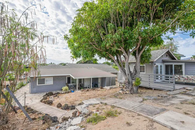 a view of outdoor space