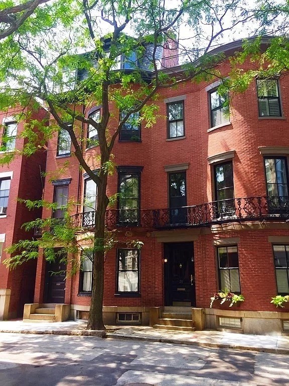 18 Cedar Street, Unit 3 Boston, MA 02129 - Photo 10 of 10 a view of a building with a street