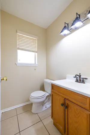 $1,500 | 4910 Redfish Reef Drive, Bacliff, TX 77518
