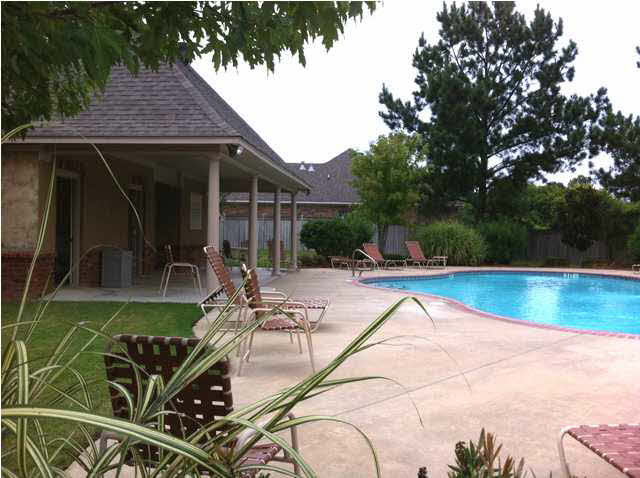 1938 East Ridge Circle Madison, MS 39110 - Photo 3 of 5 Pool