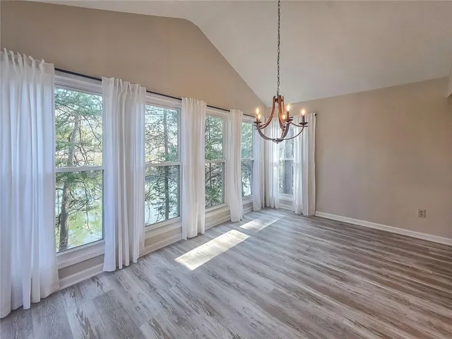 $320,000 | 2214 Lake Pointe Circle, Roswell, GA 30075