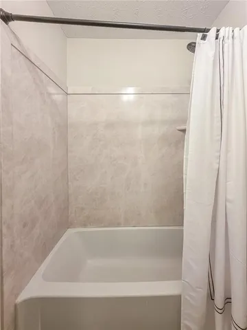 $320,000 | 2214 Lake Pointe Circle, Roswell, GA 30075