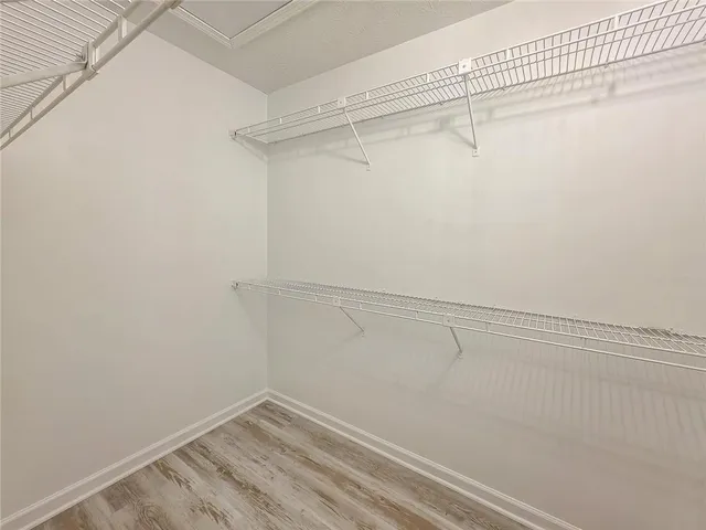 $320,000 | 2214 Lake Pointe Circle, Roswell, GA 30075