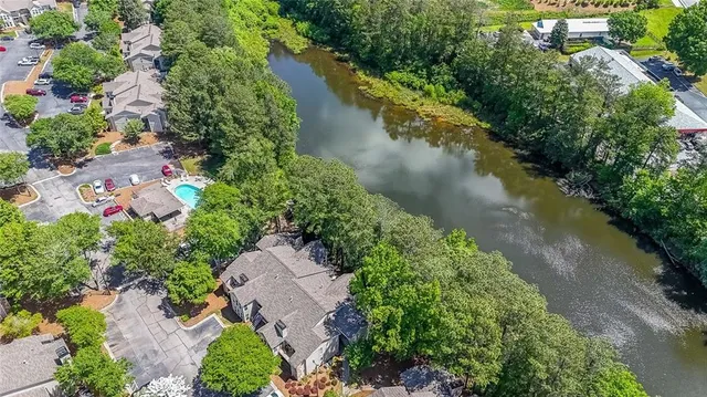 $320,000 | 2214 Lake Pointe Circle, Roswell, GA 30075