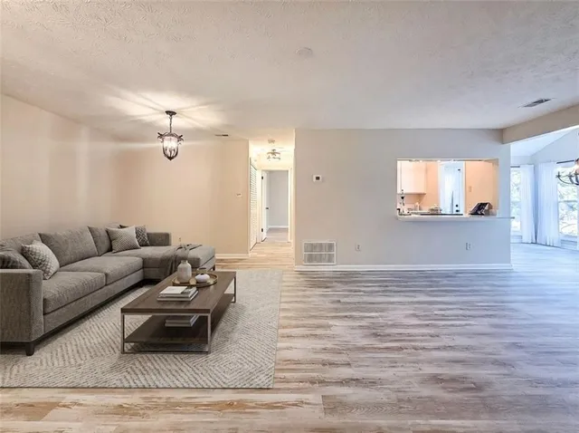 $320,000 | 2214 Lake Pointe Circle, Roswell, GA 30075