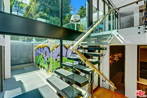 $13,495,000 | 1049 Loma Vista Drive, Beverly Hills, CA 90210