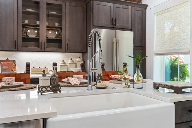 $759,500 | 622 West 11th Avenue, Mount Dora, FL 32757