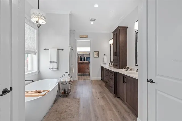 $759,500 | 622 West 11th Avenue, Mount Dora, FL 32757