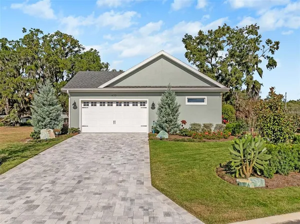 $698,800 | 622 West 11th Avenue, Mount Dora, FL 32757