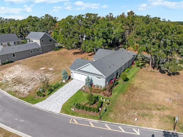 $759,500 | 622 West 11th Avenue, Mount Dora, FL 32757