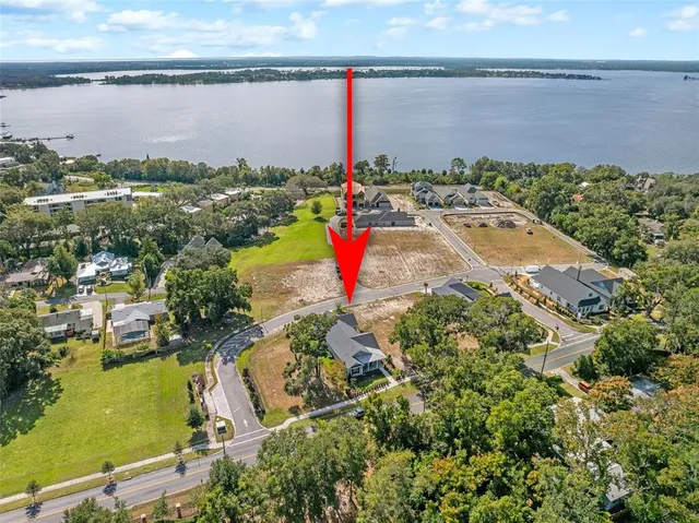 $759,500 | 622 West 11th Avenue, Mount Dora, FL 32757