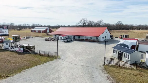 $399,900 | 2 Northwest 1st Lane, Lamar, MO 64759