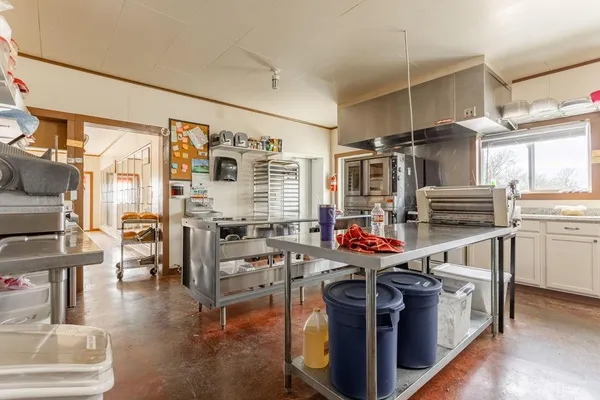 $399,900 | 2 Northwest 1st Lane, Lamar, MO 64759