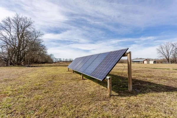 $399,900 | 2 Northwest 1st Lane, Lamar, MO 64759