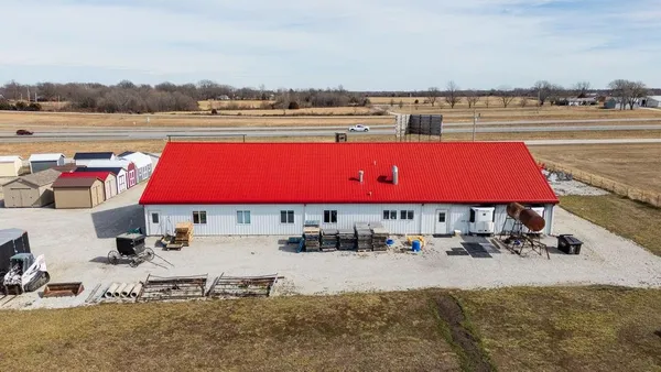 $399,900 | 2 Northwest 1st Lane, Lamar, MO 64759