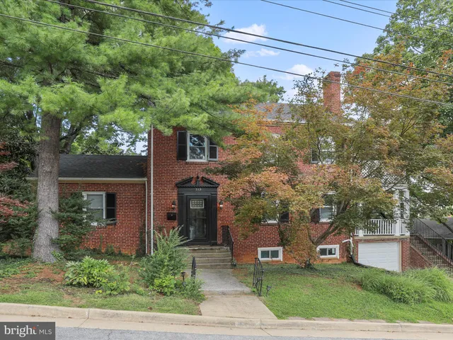 $595,000 | 113 West 1st Street, Front Royal, VA 22630