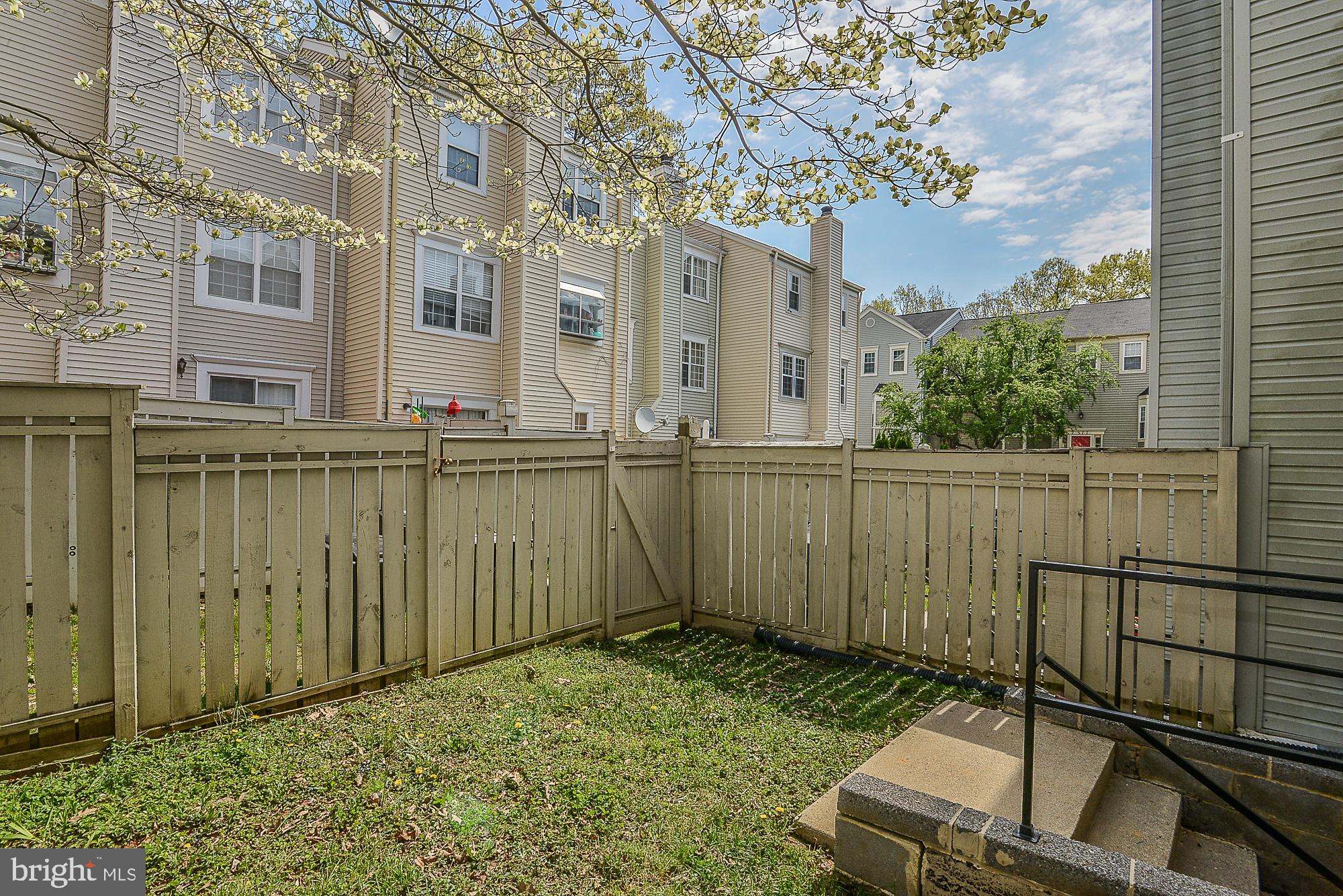 2343 Hunters Square Court Reston, VA 20191 - Photo 22 of 25 walk-out to backyard